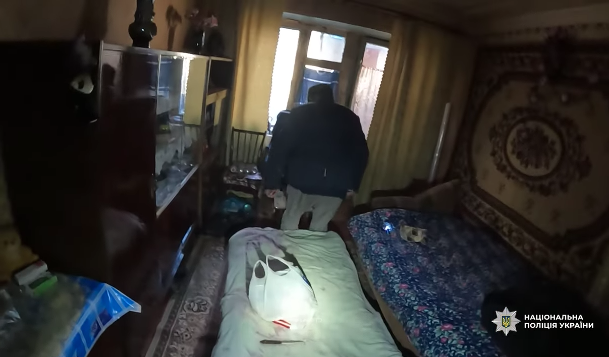 “Білий янгол” евакуював з Костянтинівки 92-річного мешканця, який зазнав поранення від атаки росіян