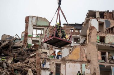 Тіла ще трьох загиблих дістали з-під завалів будинку в Тернополі