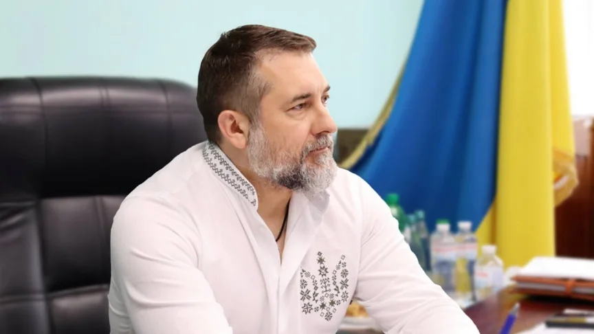 Колишній очільник Луганської ОВА Гайдай, якого підозрюють у корупційних правопорушеннях, дійсно уклав контракт на службу в Збройних силах України