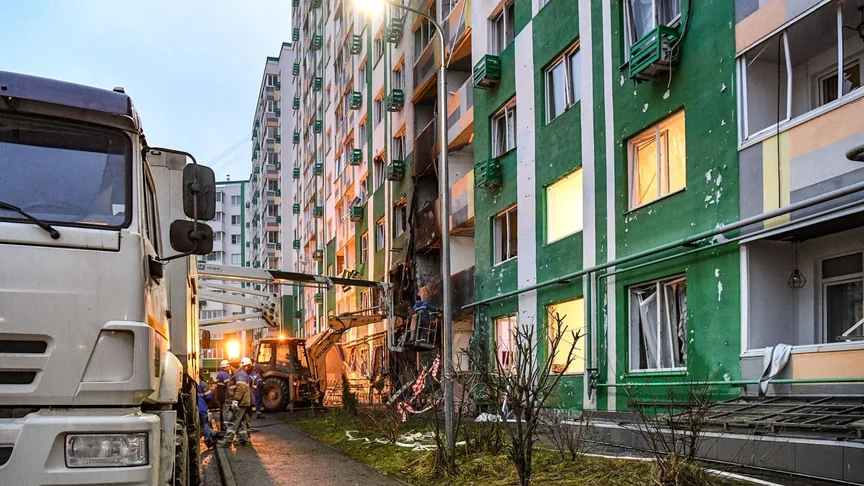 В Твері житловий будинок зазнав ушкоджень під час “відбиття атаки”