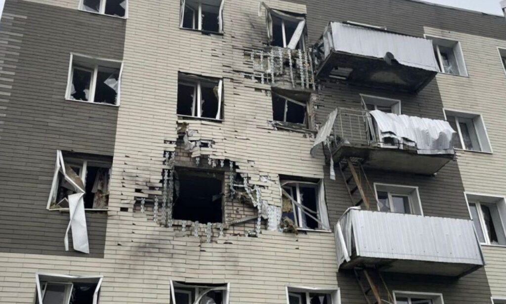 Протягом дня російські війська обстріляли два райони Дніпропетровської області, є постраждалі: фото