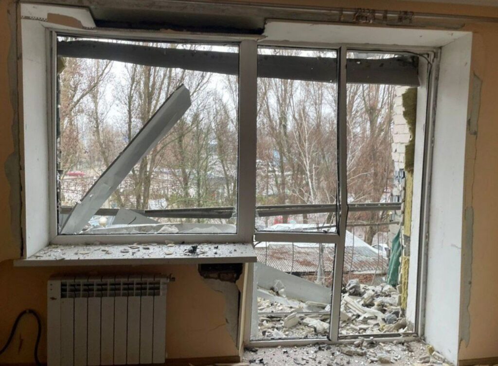 Протягом дня російські війська обстріляли два райони Дніпропетровської області, є постраждалі: фото