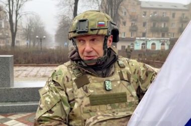 Російський пропагандист Соловйов повідомив, що встановив триколор у центрі Покровська: відео