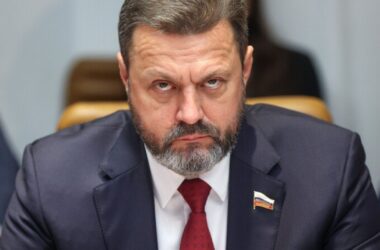 Екснардеп Андрій Деркач “засвітився” серед “героїв РФ”: у Росії підтвердили наявність звання