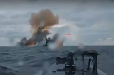 Морські дрони Sea Baby уразили в Чорному морі танкер тіньового флоту РФ Dashan