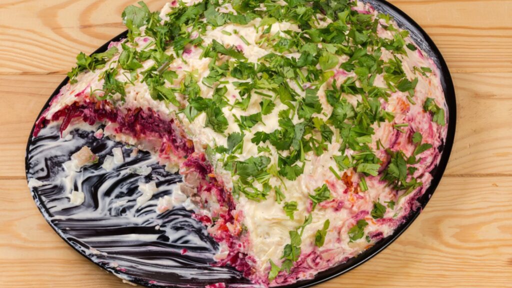 Святковий стіл Луганщини: що готували на Новий рік і які страви збирали родини разом