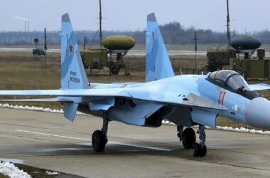 У російському авіаполку загинули пілот і штурман після раптового спрацювання катапульти — Fighterbomber