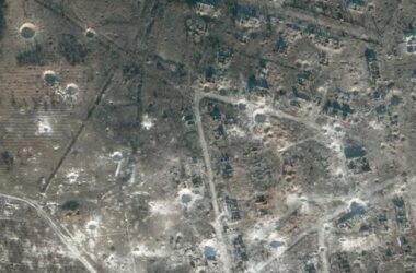 Білогорівка схожа на поверхню Місяця. DeepState показав, як виглядає селище, і розповів про вихід його останніх захисників