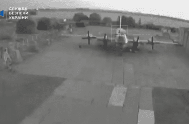 Напереродні удару по субмарині у Новоросійську, СБУ уразили морський літак-розвідник Іл-38Н