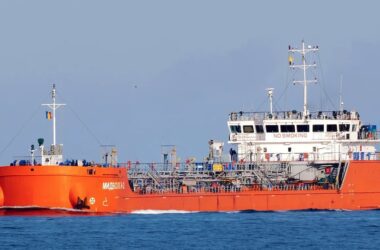 Ще один російський танкер атакований у Чорному морі. Він віз соняшникову олію до Грузії