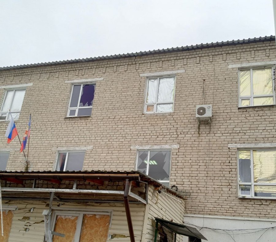 У Сватовому прогримів вибух у лікарні. Окупанти стверджують про атаку безпілотника