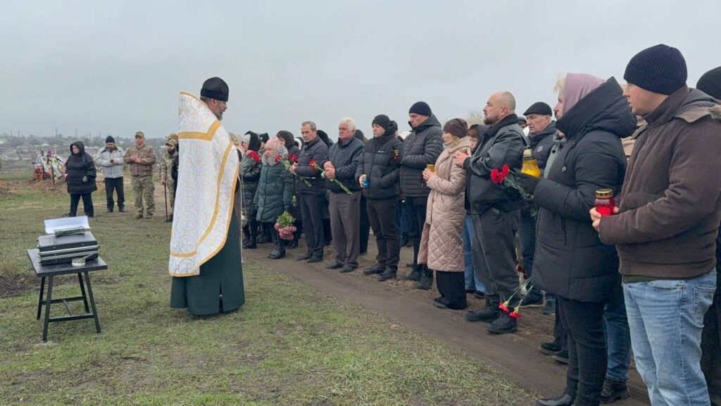 В Ізюмі провели перепоховання останків 449 людей, які померли внаслідок російської окупації: фото