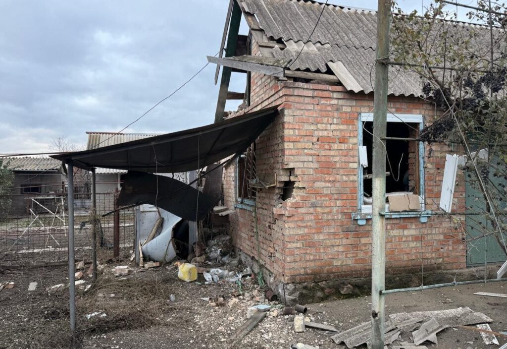 Протягом дня російські війська атакували два райони Дніпропетровської області, внаслідок чого зафіксовані пошкодження: фото