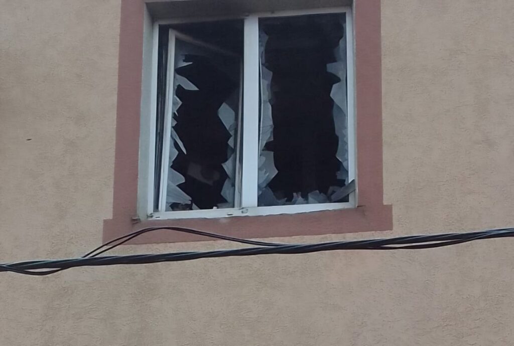 Протягом дня російські війська атакували два райони Дніпропетровської області, внаслідок чого зафіксовані пошкодження: фото