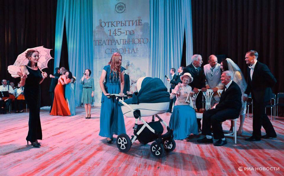 В окупованому Маріуполі почали продавати квитки на вистави у драмтеатрі, який був зруйнований російським ударом у 2022 році