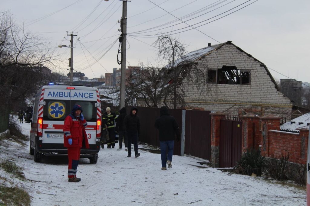 Російська ракета вдарила по Умані: понад пів сотні будинків знищено й пошкоджено, є постраждалі