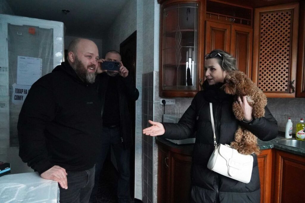 Луганчанка, звільнена з полону, отримала квартиру за державною програмою для ВПО