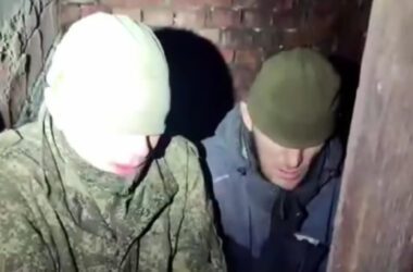 Сили оборони України захопили в полон групу російських військових, які брали участь у штурмових діях: відео