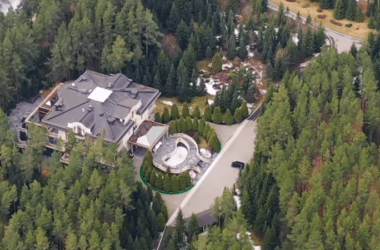 Росіяни заявили про атаку на резиденцію Путіна на Валдаї та вже пообіцяли “відповісти”