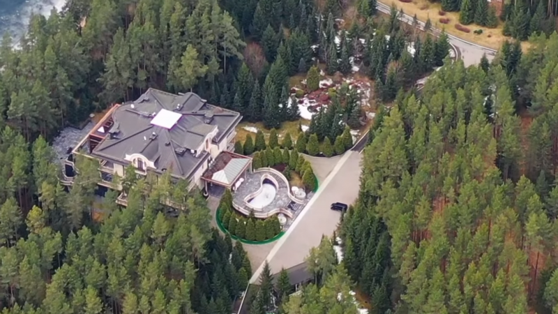 Росіяни заявили про атаку на резиденцію Путіна на Валдаї та вже пообіцяли “відповісти”