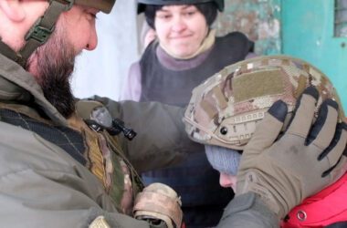 Поліція евакуювала з Дружківки жінку та її 11-річну доньку