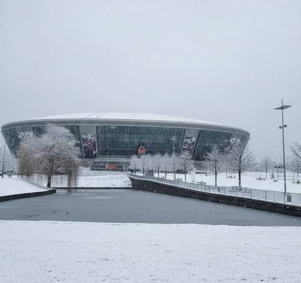 У мережі з&rsquo;явилися фото засніженого Донецька під контролем окупантів