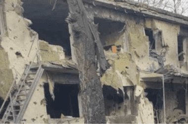 Російські війська скинули авіабомбу на дитячий садок у Костянтинівці