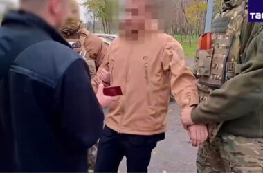 У Маріуполі росіяни затримали 17-річного підлітка та звинувачують його у “шпигунстві”