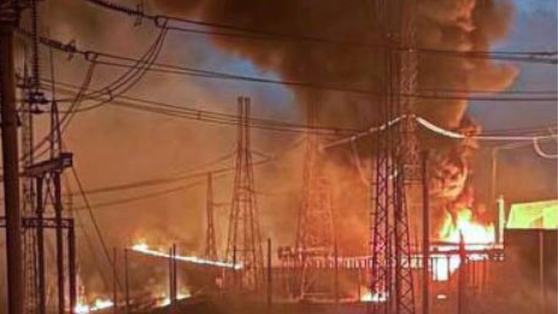 В окупованому Старобільську повідомляють про атаку БПЛА та вибухи на підстанції