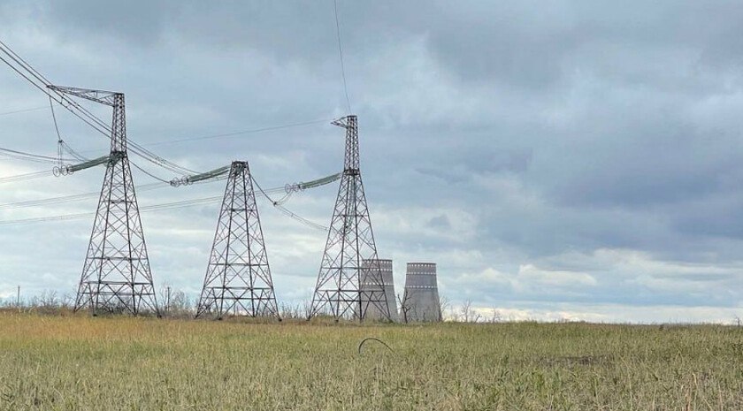 На окупованій частині Запорізької області через обледеніння без світла залишилися понад 13 тисяч абонентів