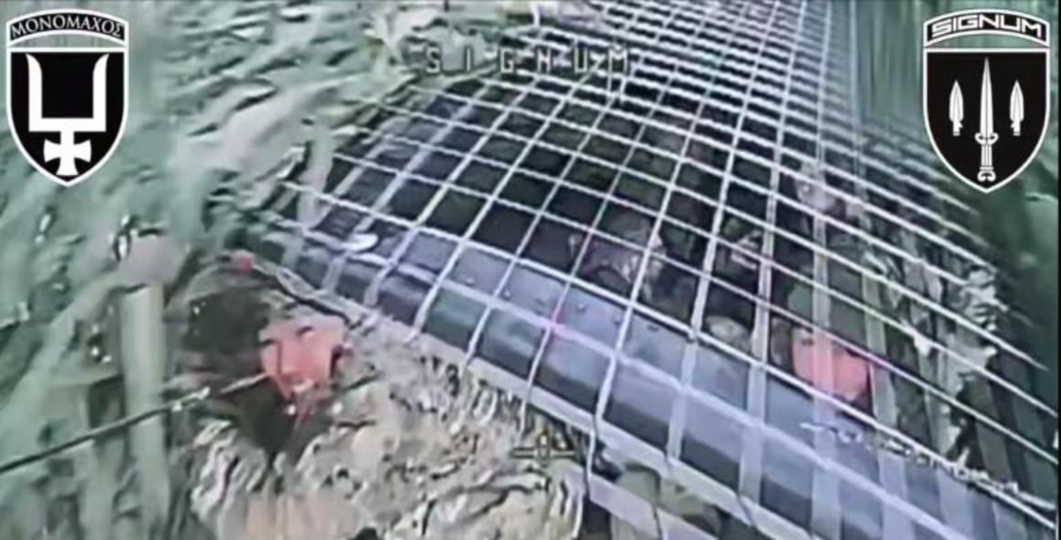 На одному з напрямків фронту українські військові знищили автомобіль типу “буханка”, в якому перебували російські окупанти: відео