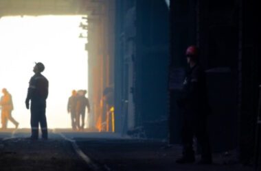 Комбінат “Запоріжсталь” тимчасово зупинив роботу через блекаут після масованої атаки дронами