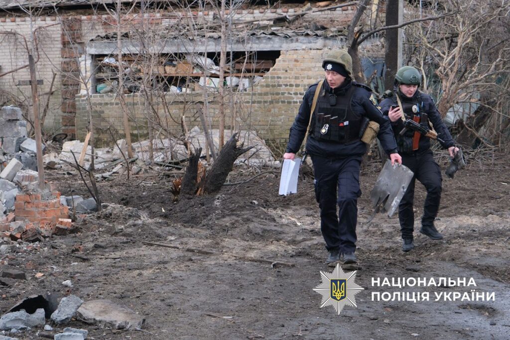 Вдень по Слов’янську окупанти вдарили авіабомбою: відомо про сімох поранених