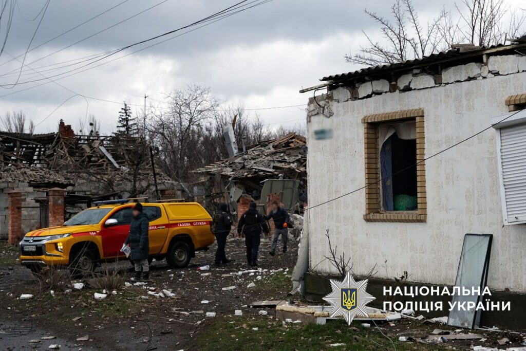 Вдень по Слов’янську окупанти вдарили авіабомбою: відомо про сімох поранених