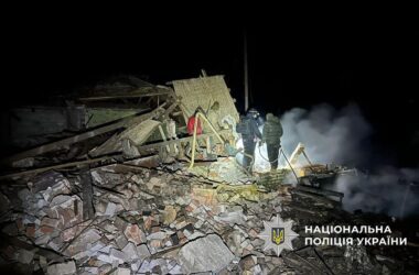 Жителі Черкаського розповіли подробиці атаки, де загинули четверо людей: «Діти почули перший вибух і почали кричати, що “Шахед” летить»