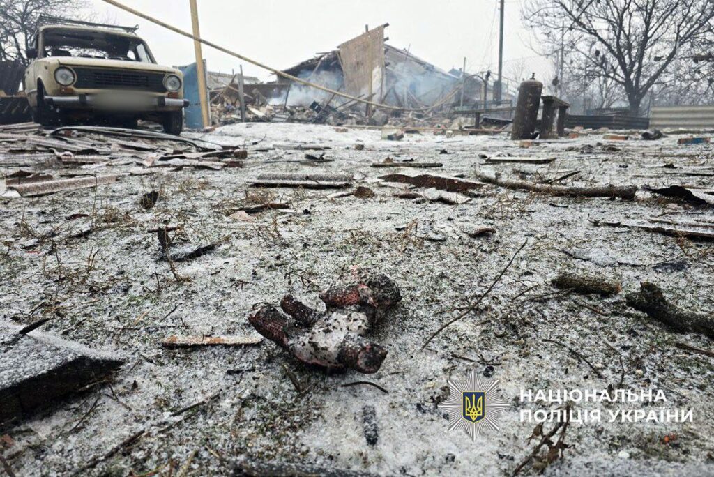 Жителі Черкаського розповіли подробиці атаки, де загинули четверо людей: «Діти почули перший вибух і почали кричати, що “Шахед” летить»