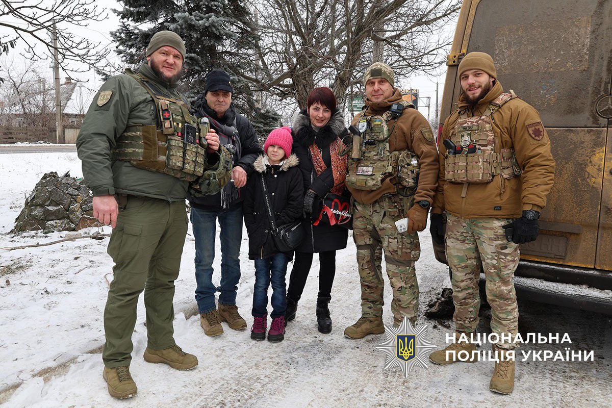 В прифронтовій Миколаївці на Донеччині залишається понад 200 дітей