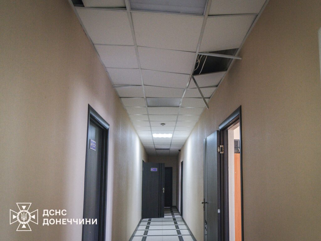 Росіяни завдали удару по пожежній частині у Слов&rsquo;янську: фото