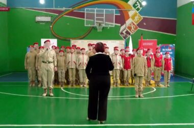 В окупованому Довжанську провели серед школярів військово-патріотичну гру “Ворошиловський стрілець”