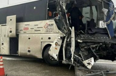 Автобус, який їхав до Кадіївки потрапив у ДТП в Ростовській області: один постраждалий у реанімації