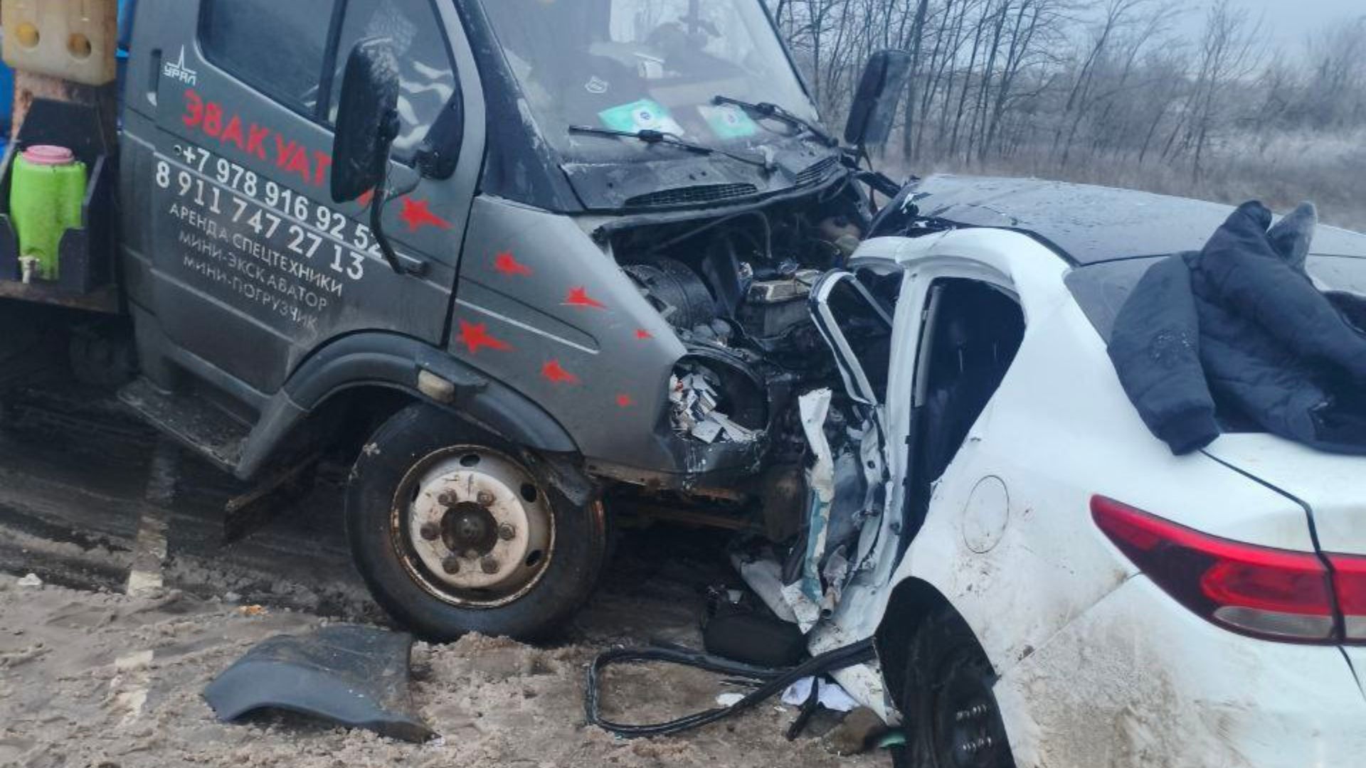На окупованій Луганщині авто з башкирськими номерами врізалося в евакуатор: троє загиблих