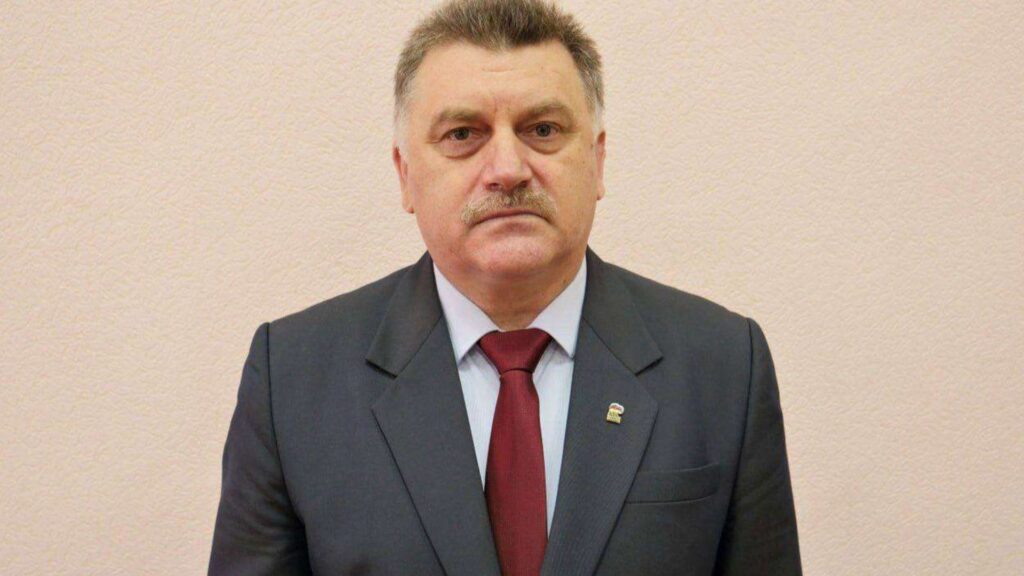 Путінська путина для луганськoї молоді: що не так зі студентськими загонами у РФ