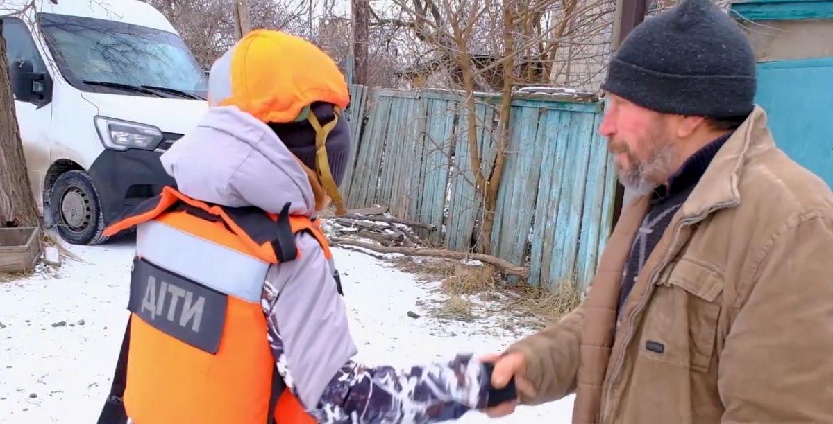 &laquo;Білі янголи&raquo; вивезли з Дружківки дев&rsquo;ятьох людей