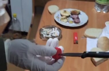 В окупованому Довжанську п’яна жінка намагалася вбити 7-річну дівчинку