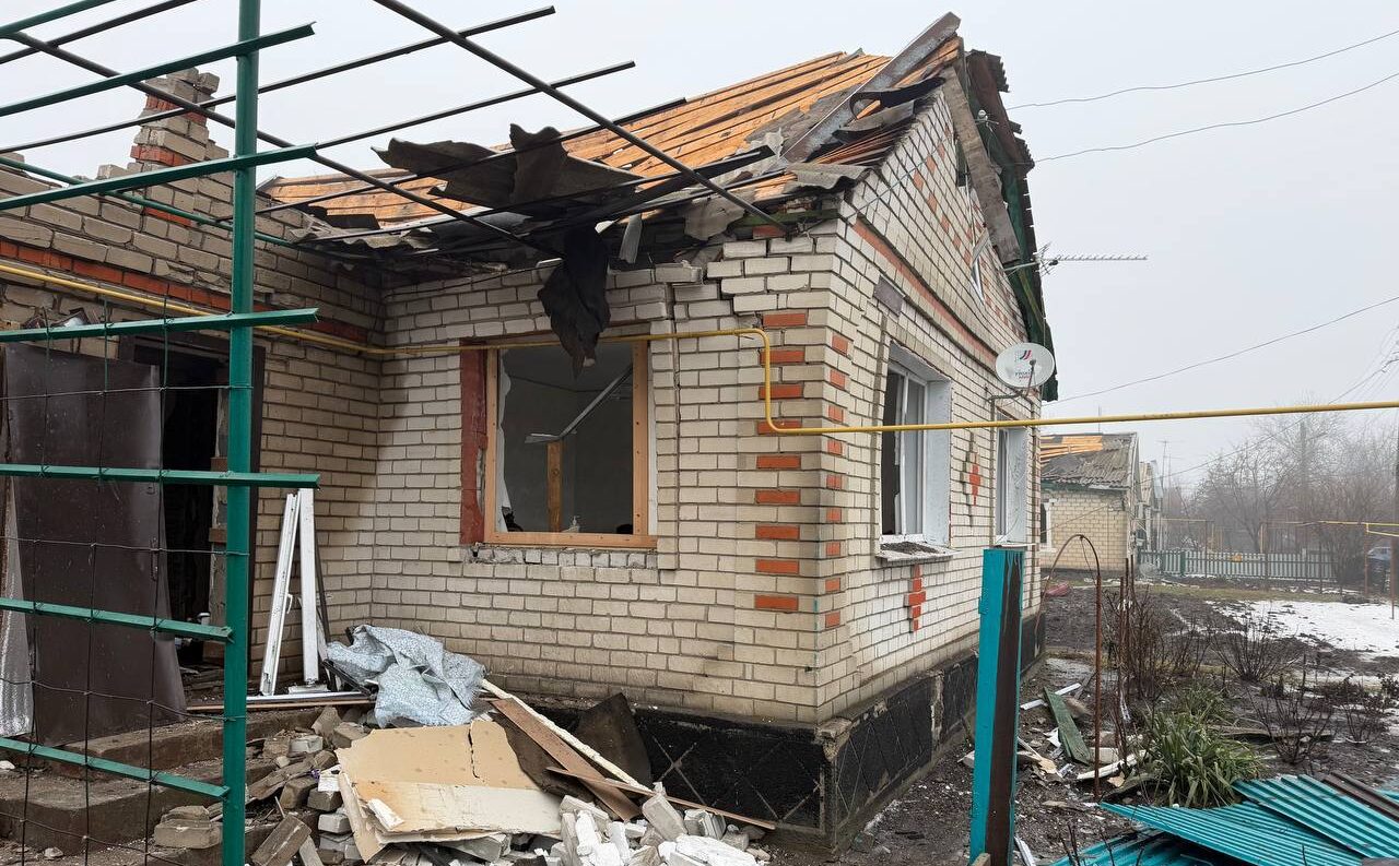 В Перевальському районі Луганщині пошкоджені багато будинків внаслідок обстрілу
