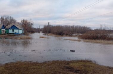 У низці районів Луганщини запровадили «режим підвищеної готовності» через підтоплення