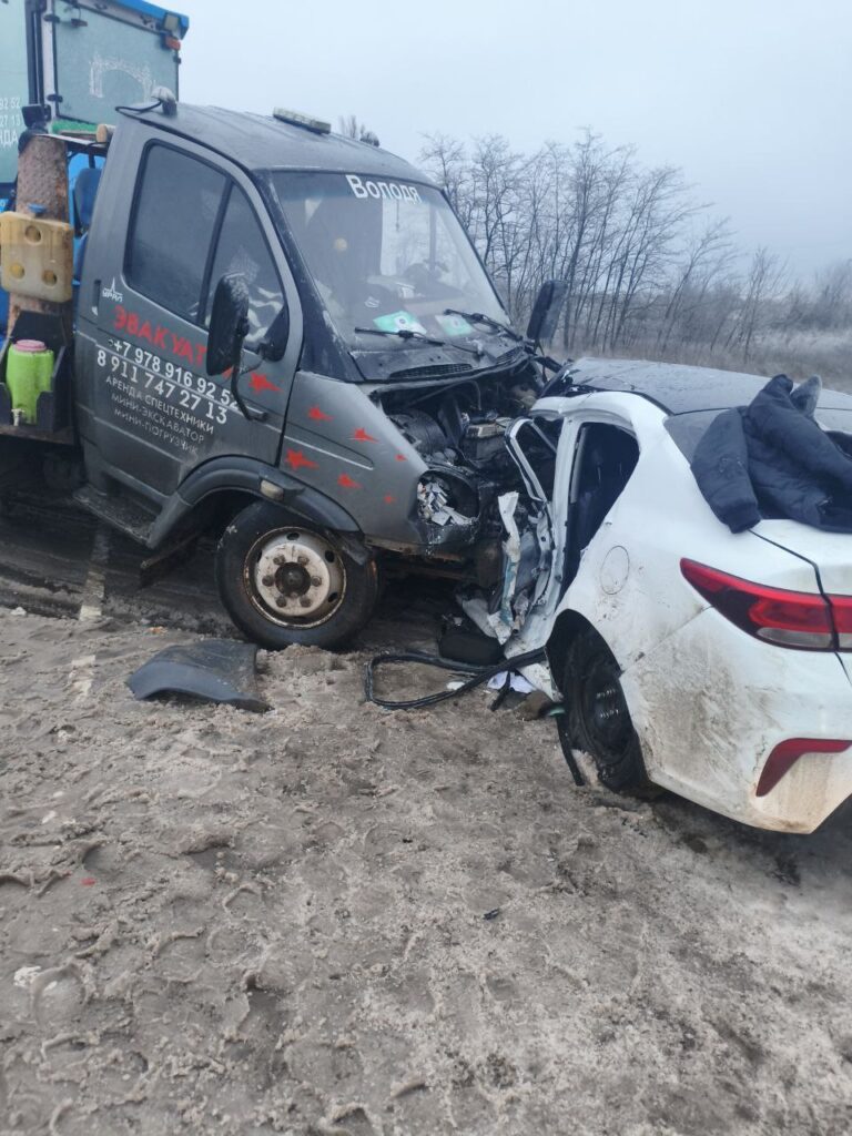 На окупованій Луганщині авто з башкирськими номерами врізалося в евакуатор: троє загиблих