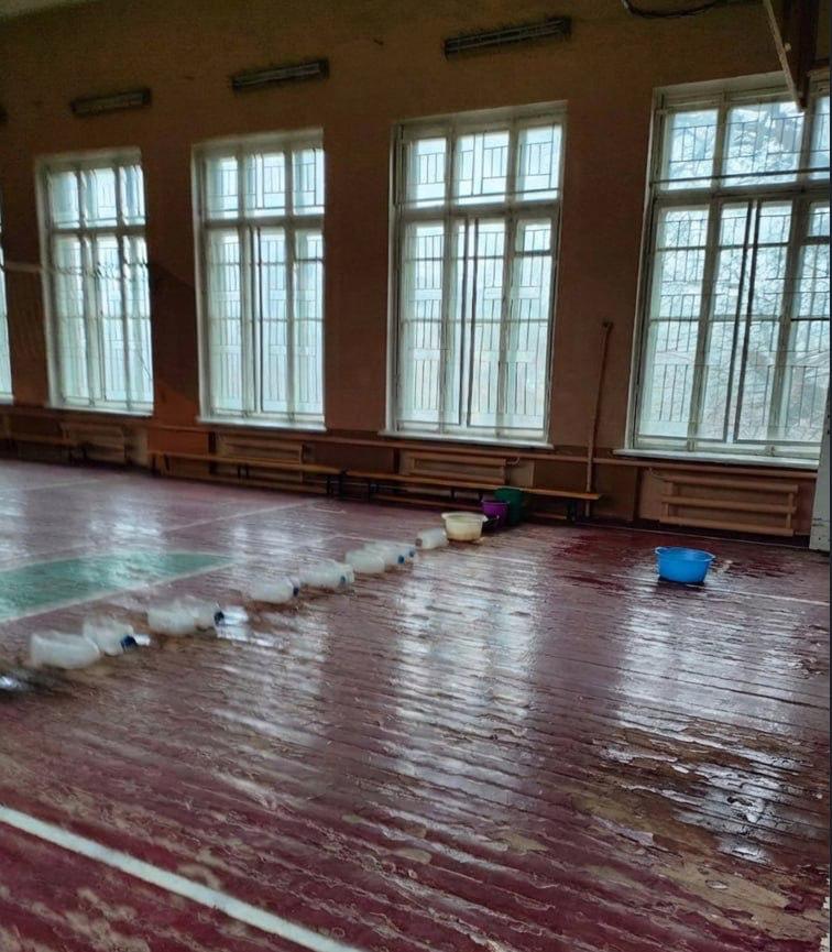 У школах окупованого Донецька зафіксовано критичну ситуацію (фото)