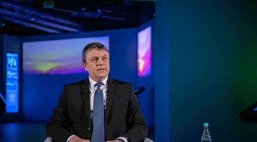 Пасічник заявив про наміри забрати за борги на окупованій Луганщині 17 тисяч квартир