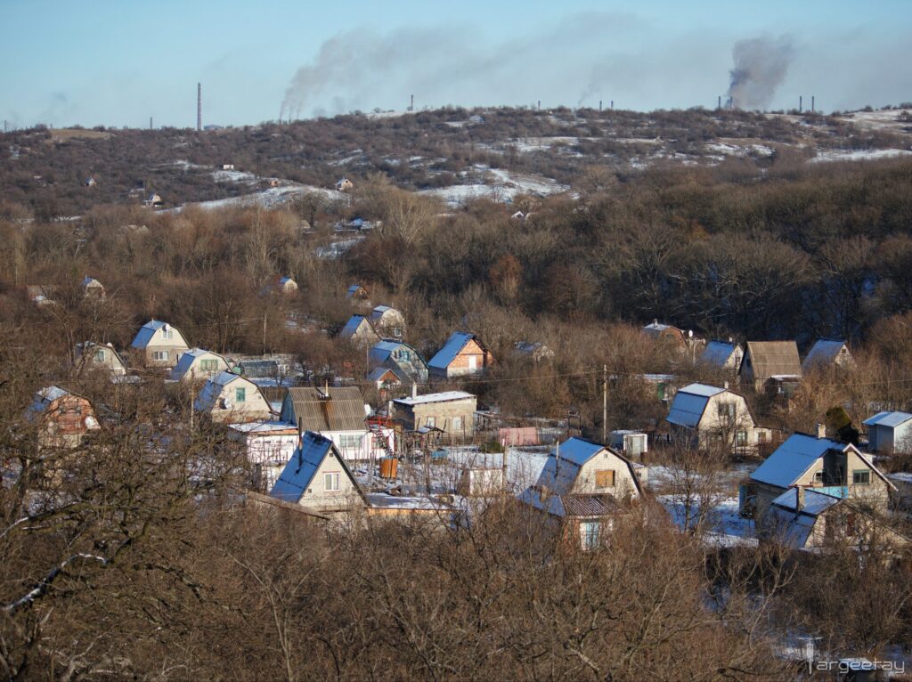 На окупованій Луганщині показали Мар&rsquo;їн стрімчак &mdash; скелю, відому як “Кам&rsquo;яний замок”
